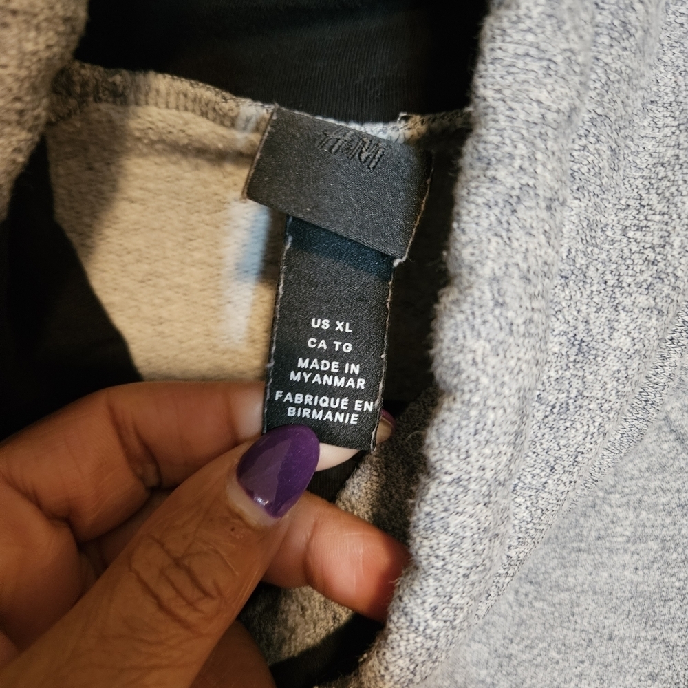 H&M Cozy Gray Funnel Neck Sweatshirt | Size XL | Soft, Stylish & Comfortable - Picture 4 of 5